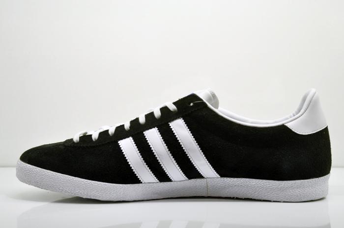 Adidas originals gazelle og trainers - black/white hotsell